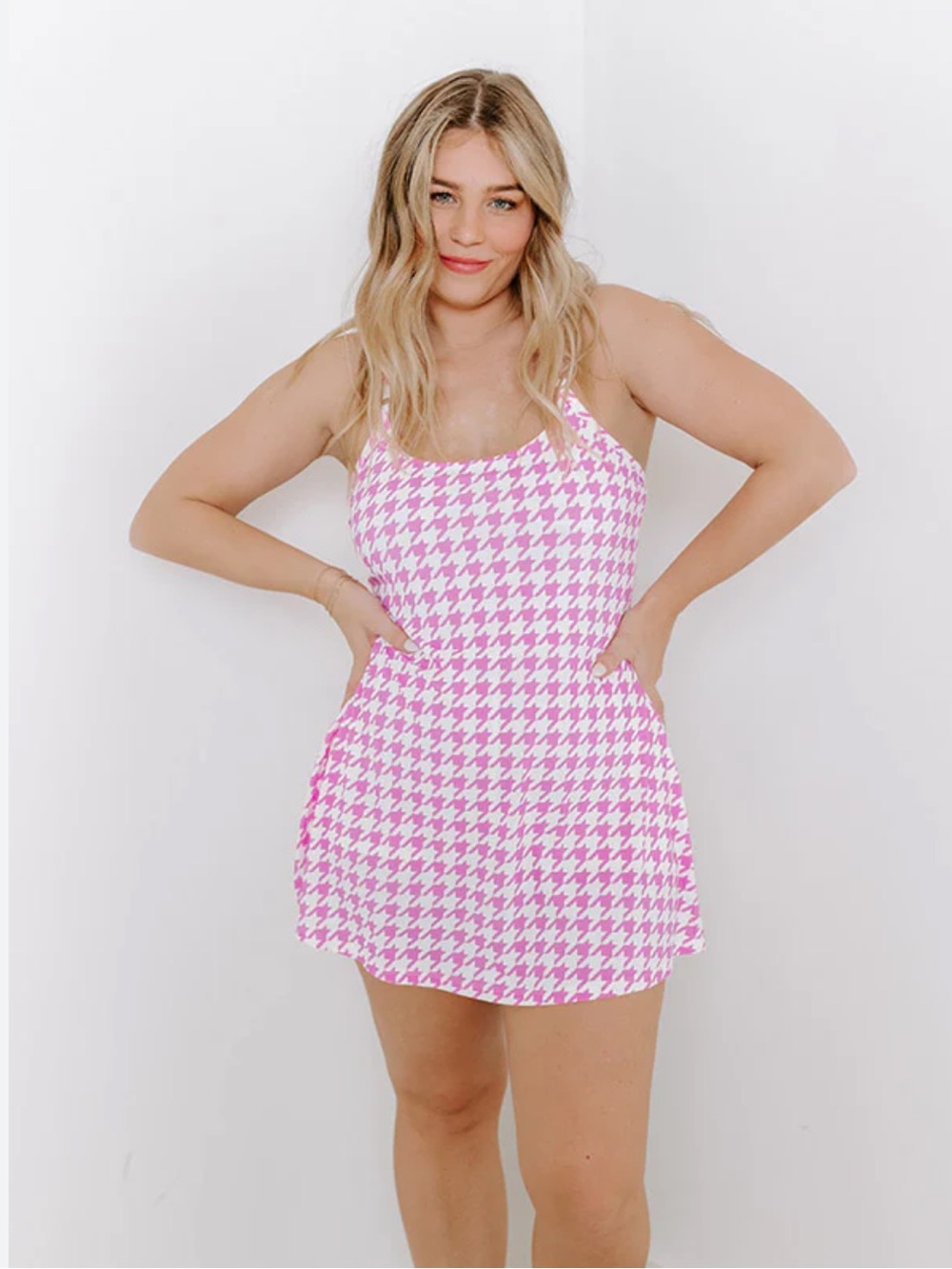 Halara NWOT Houndstooth Tennis Dress Pink size XL